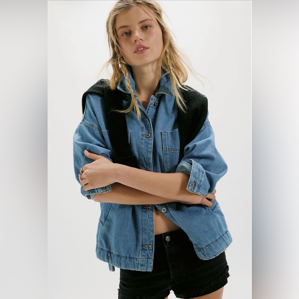 Free People *Madison City Oversized Denim Jacket *Medium Blue Denim
